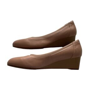 Clarks Praline Leather Mallory Berry Slip-On Wedges Size 8.5 W